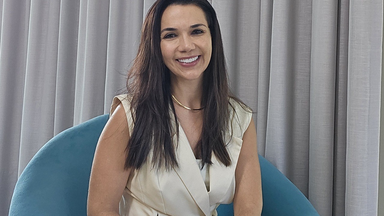 Ketherynne Freitas em seu espaço de atendimento